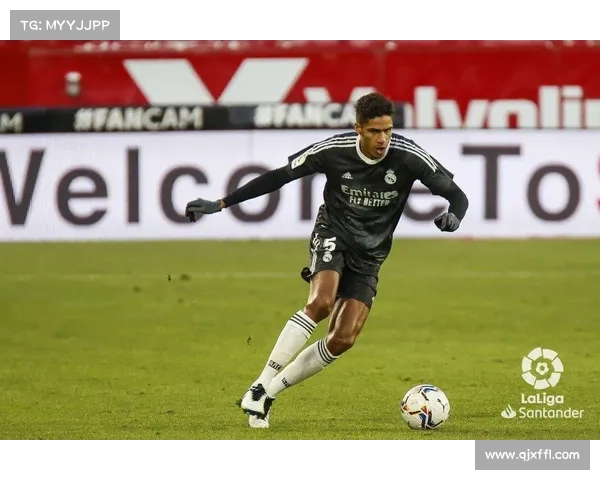 从球场艺术到战术灵魂全面评估齐达内职业生涯的巅峰时刻与影响力