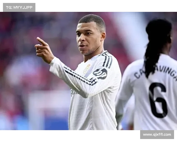 姆巴佩加盟皇马后的挑战与适应过程解析如何在新环境中发挥最佳表现